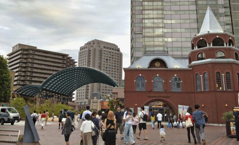 Sapporo Holdings envisage de vendre Yebisu Garden Place et d'autres propriétés à KKR