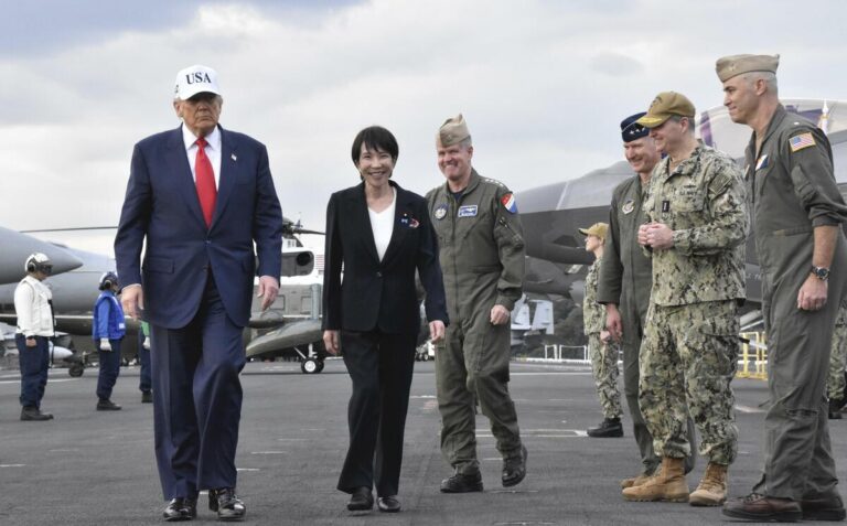 Trump fera pression sur Takaichi pour qu'il augmente ses dépenses de défense après une première réunion cordiale