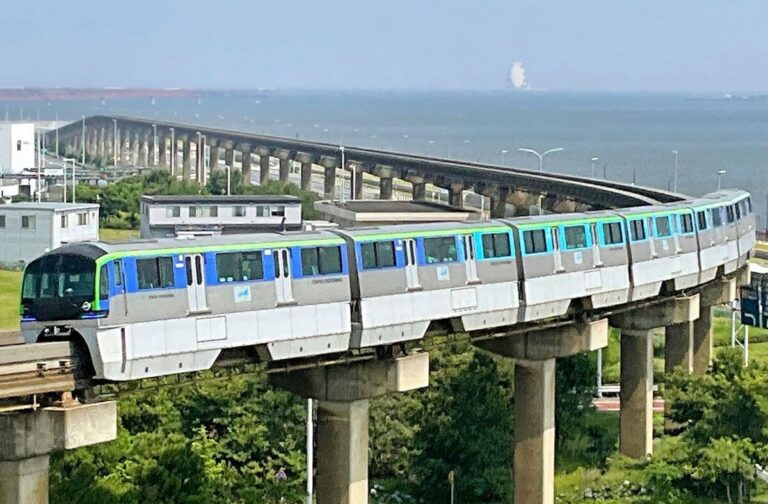 La route de l'aéroport Haneda du Tokyo Monorail surnommée « Ligne Panorama »