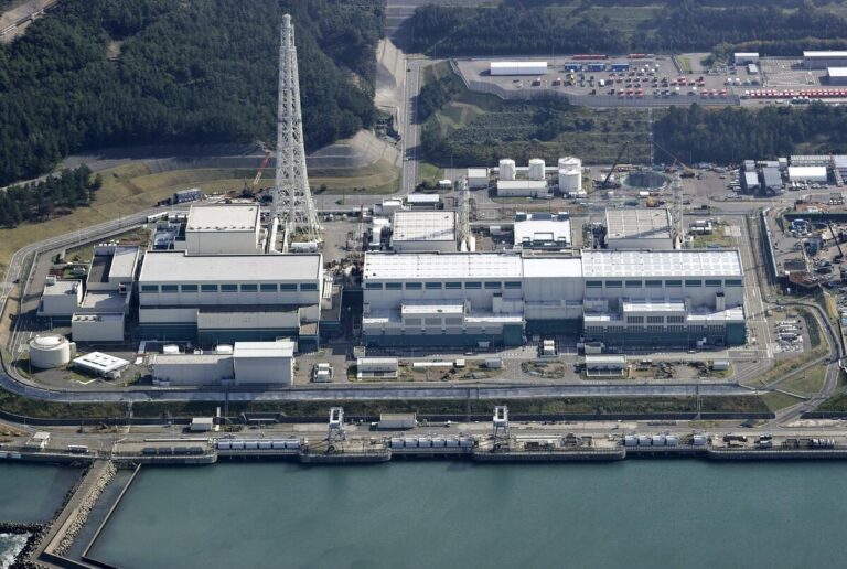 Le gouverneur de Niigata. Accepte le premier redémarrage du réacteur nucléaire de TEPCO depuis Fukushima