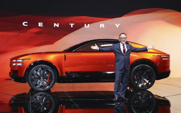 Toyota relève ses perspectives de bénéfice net pour 2025, même si les droits de douane américains pèsent