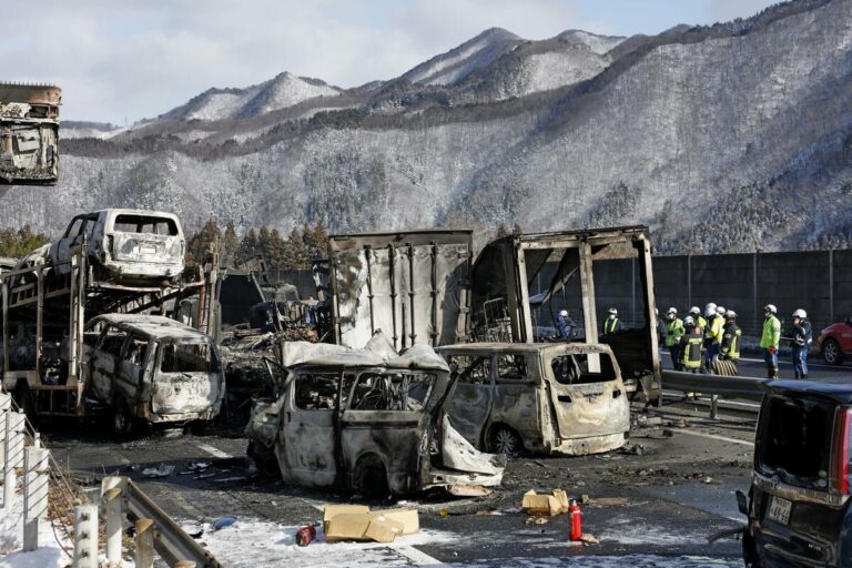 2 morts et 26 blessés dans un carambolage de 50 véhicules sur une autoroute au nord-ouest de Tokyo