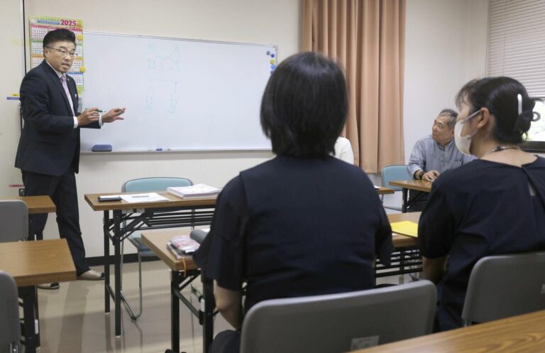Des plans de financement à l'étude pour les « hikikomori » après le décès des parents