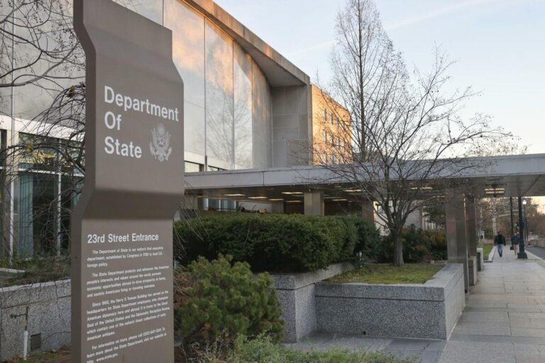 Les États-Unis travailleront avec la Chine sans compromettre leur engagement envers le Japon, dit Rubio