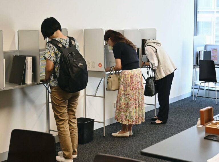 Début du vote anticipé pour les élections à la Chambre basse du Japon