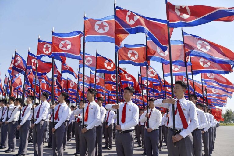 La Corée du Nord tire deux missiles balistiques vers la mer du Japon, Tokyo proteste