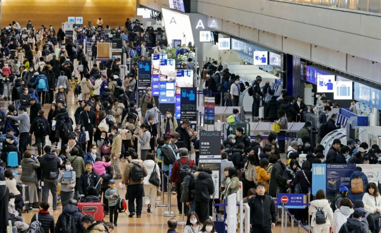 Les voyages à l'étranger devraient augmenter en 2026, mais la faiblesse du yen ralentit, l'Asie étant favorisée (enquête)