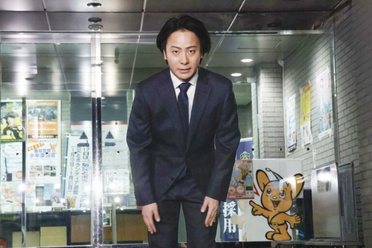 Un acteur de Kabuki arrêté pour avoir prétendument endommagé la porte d'un restaurant