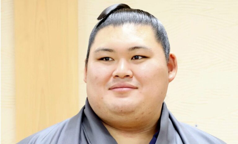 Yokozuna Onosato vise de nouveaux sommets avec plus de 4 titres en 2026