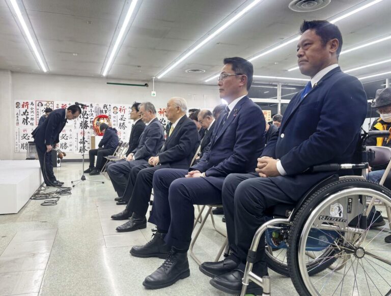 Ichiro Ozawa, autrefois puissant médiateur politique, défait lors de la course à la Chambre basse