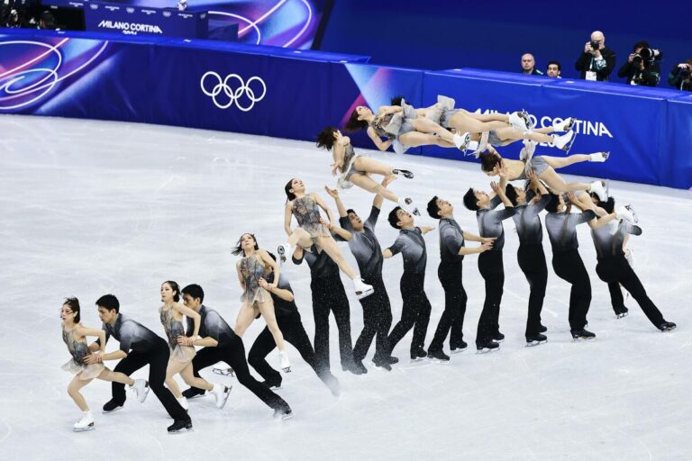 La médaille d'or épique en patinage artistique en couple de Ryuichi Kihara et Riku Miura