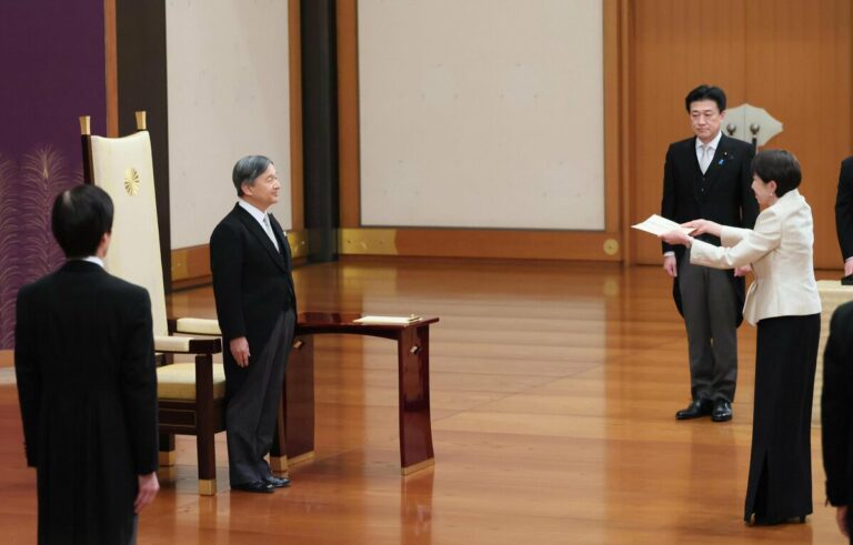 Le Premier ministre japonais envisage de réduire rapidement la taxe sur la consommation, en fonction du débat entre partis