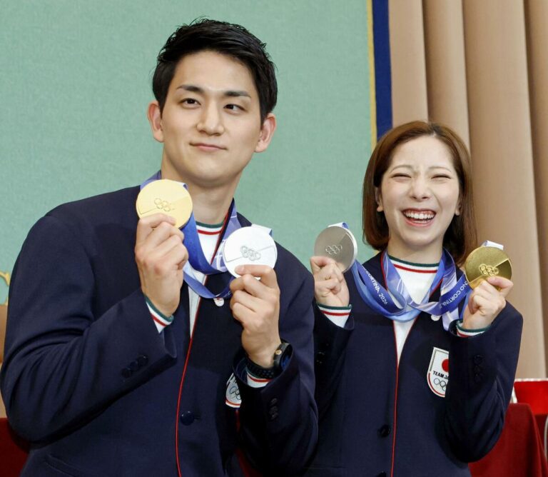 Le duo d'or japonais en patinage artistique apprend l'importance de « ne jamais abandonner »