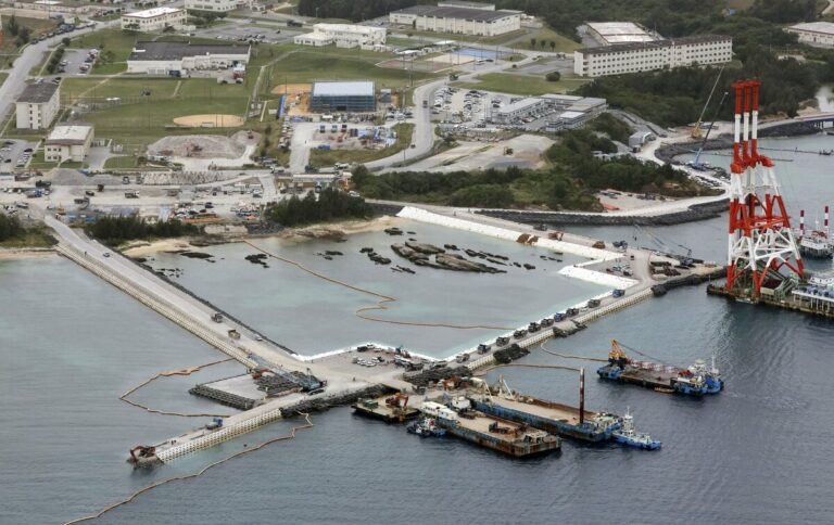 Les États-Unis affirment que le retour de la base de Futenma au Japon reste en bonne voie