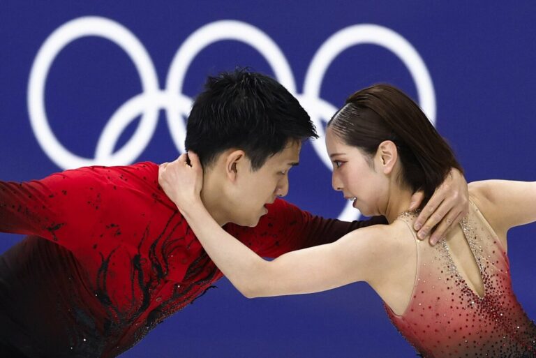 Miura et Kihara 5èmes dans le programme court de patinage artistique en couple
