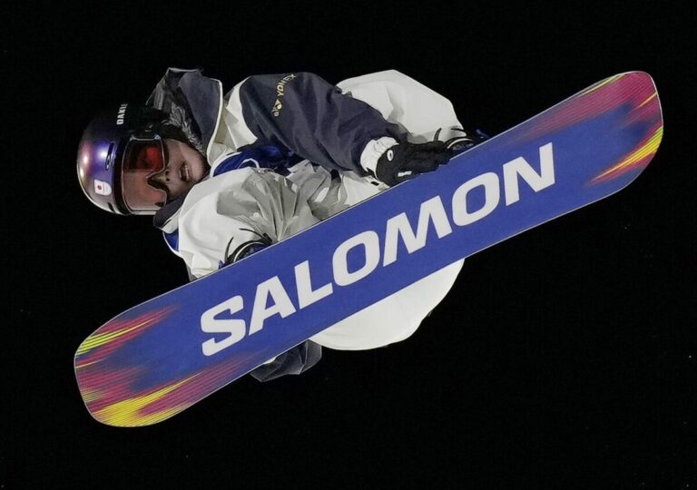 Murase mène un escadron japonais composé de 4 femmes en finale du big air