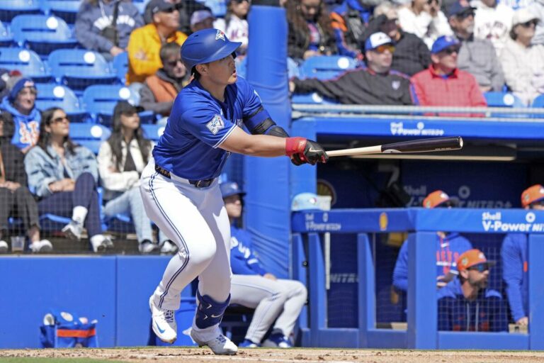 Okamoto, le cogneur lié au WBC, réussit son premier circuit lors d'un match d'entraînement