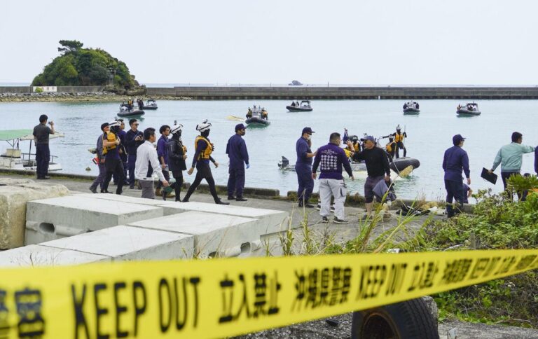 2 morts dans le chavirage d'un bateau lors d'une tournée d'étudiants lors de travaux de relocalisation d'une base à Okinawa