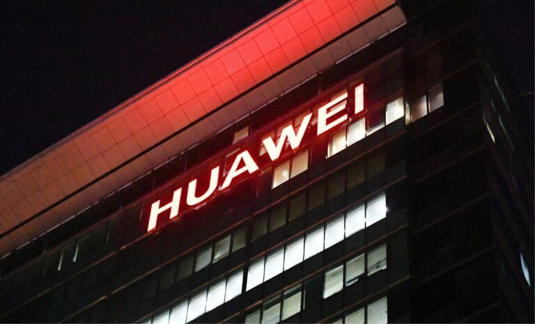 Le Japon met en garde les entreprises qui envisagent de soutenir l'Ukraine face à d'éventuelles fuites de Huawei