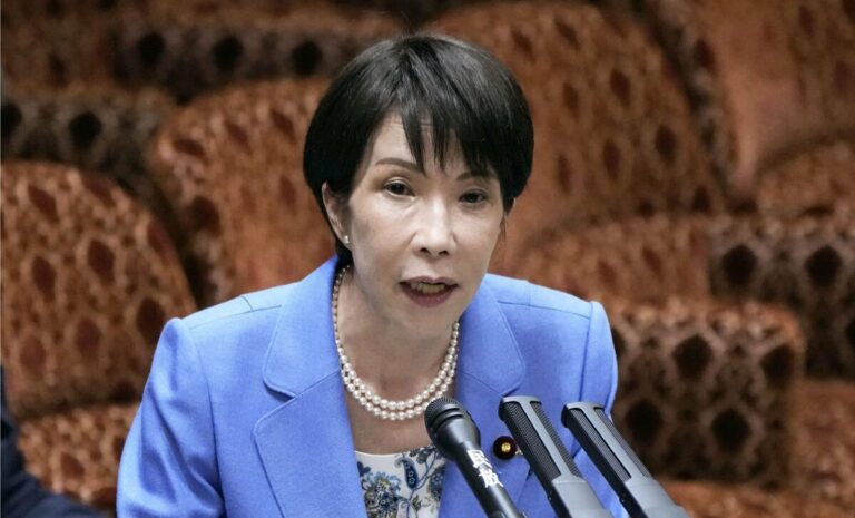 Le Premier ministre Takaichi s'oppose à ce que l'on exhorte les Japonais à économiser l'énergie dans un contexte de crise au Moyen-Orient