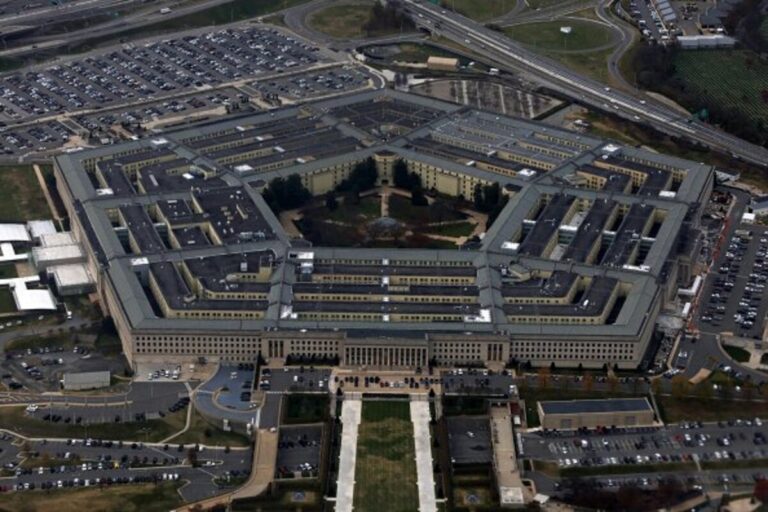 Renforcer la présence américaine au Japon est une « priorité absolue », selon un haut responsable du Pentagone