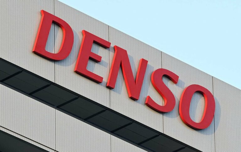 Denso vise à construire un système pour recharger sans fil les véhicules électriques en mouvement d'ici l'exercice 2029