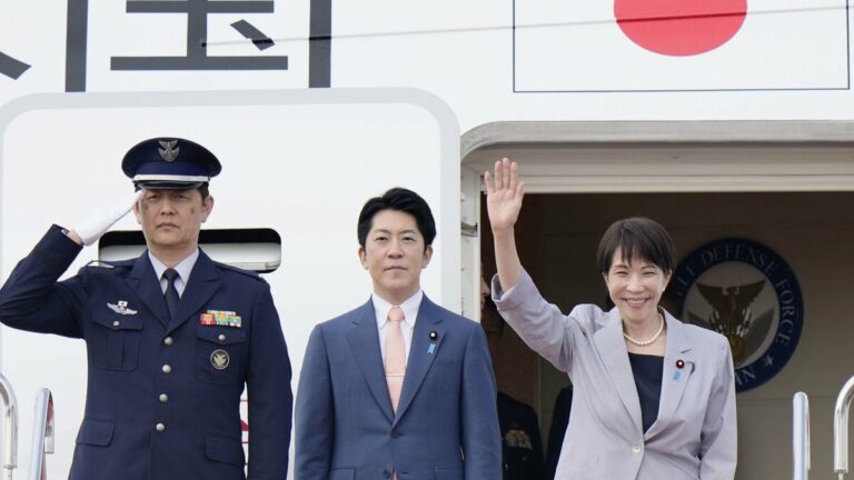 Le Premier ministre japonais Takaichi entame un voyage au Vietnam et en Australie pour des pourparlers au sommet