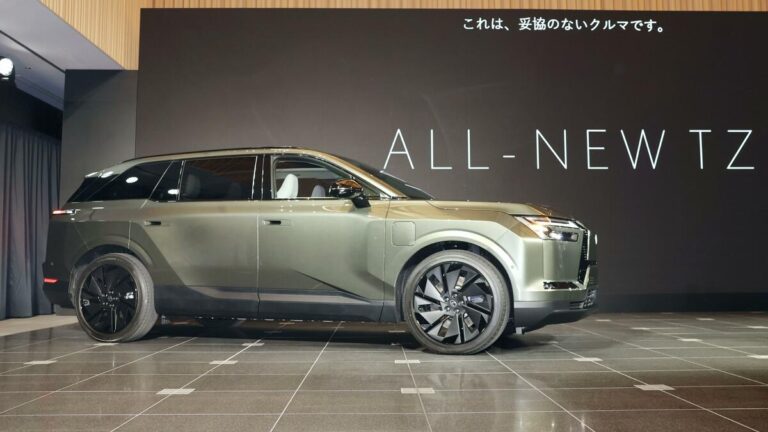 Toyota dévoile le premier véhicule électrique à 3 rangées de Lexus, dont le lancement est prévu au Japon cet hiver