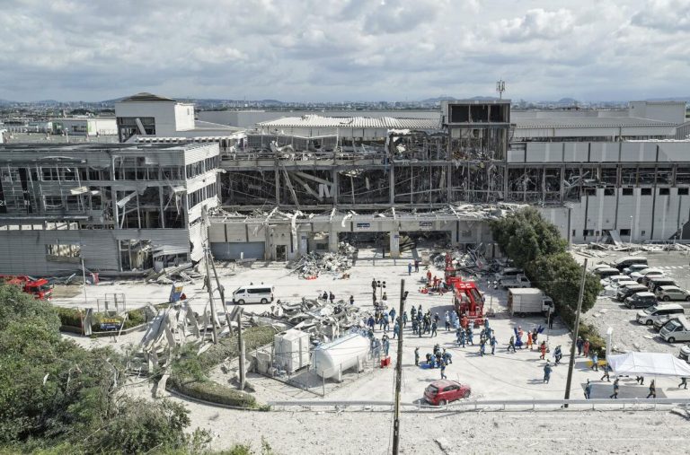 AVIS : Le Japon a besoin d'une révision post-séisme de Kumamoto après des dommages à l'usine et une explosion de gaz