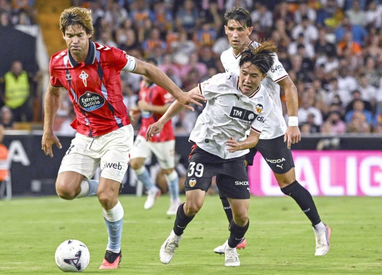 Football : Sato, 19 ans, fait ses débuts en Liga lors du tirage au sort de Valence pour l'ouverture de la saison 1 Football : Sato, 19 ans, fait ses débuts en Liga lors du tirage au sort de Valence pour l'ouverture de la saison