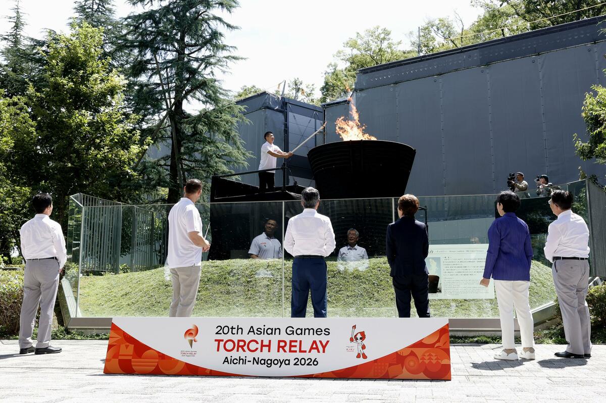 Jeux asiatiques : cérémonie d'allumage des flammes à Tokyo avant le relais de la flamme