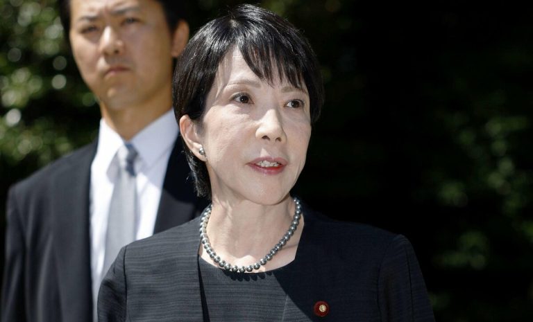 Le Premier ministre japonais Takaichi envisage de renoncer à la visite de Yasukuni pour un an. de la fin de la Seconde Guerre mondiale