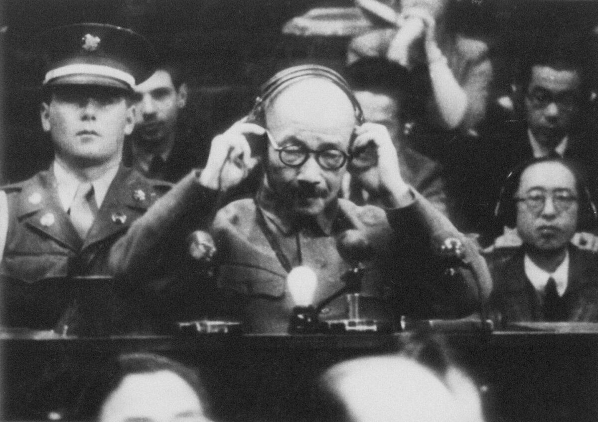 Les journaux du Premier ministre et criminel de guerre Hideki Tojo offerts à la bibliothèque de Tokyo