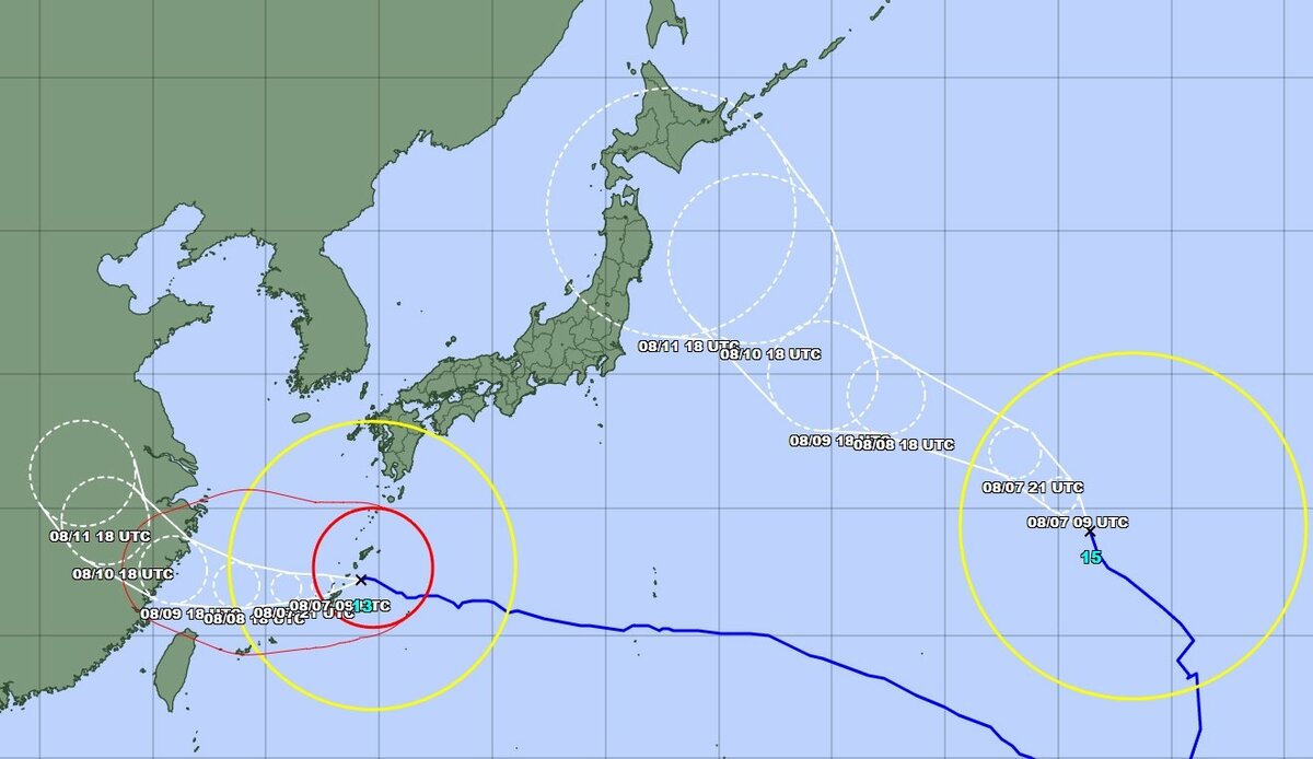 Un grand typhon dans le Pacifique s'approche des îles du sud-ouest du Japon
