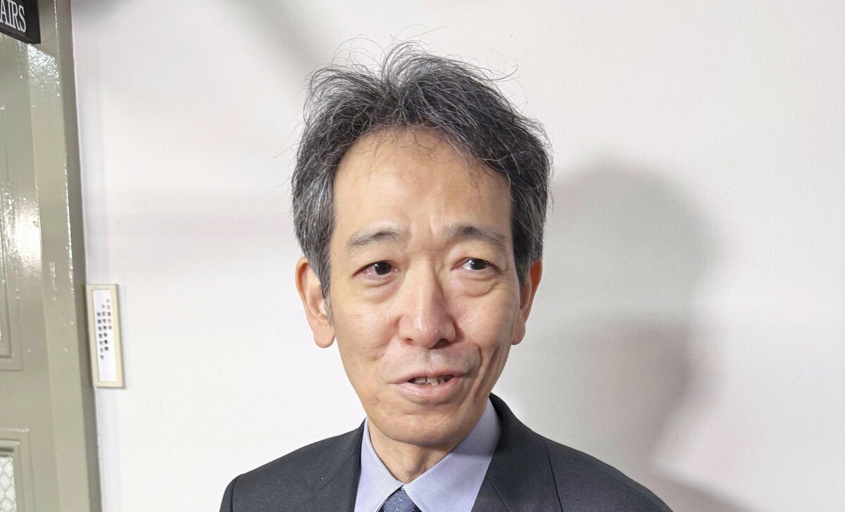 Le Japon reste en état d'alerte sur les mouvements de change (plus haut diplomate des devises)