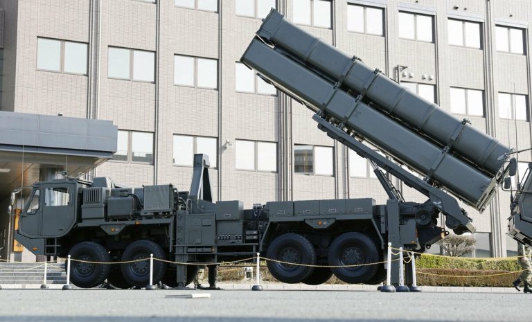 Les FDS japonaises vont intégrer des missiles à longue portée dans leurs exercices avec les États-Unis en octobre. 1 Les FDS japonaises vont intégrer des missiles à longue portée dans leurs exercices avec les États-Unis en octobre.