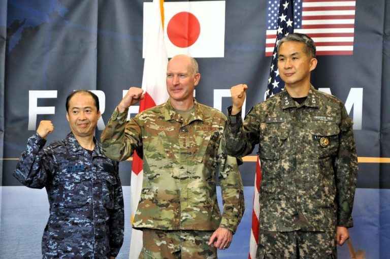 Les forces japonaises, sud-coréennes et américaines lancent un exercice conjoint, suivi par la Corée du Nord 3 Les forces japonaises, sud-coréennes et américaines lancent un exercice conjoint, suivi par la Corée du Nord