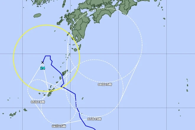 Il tifone numero 24 sta rallentando e rimarrà nei pressi di Okinawa fino all'8 settembre.