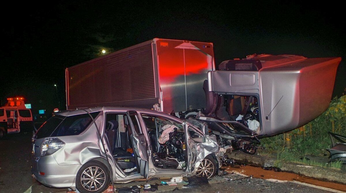 Une collision frontale entre un camion et une voiture fait 3 morts et 3 blessés dans l'ouest du Japon