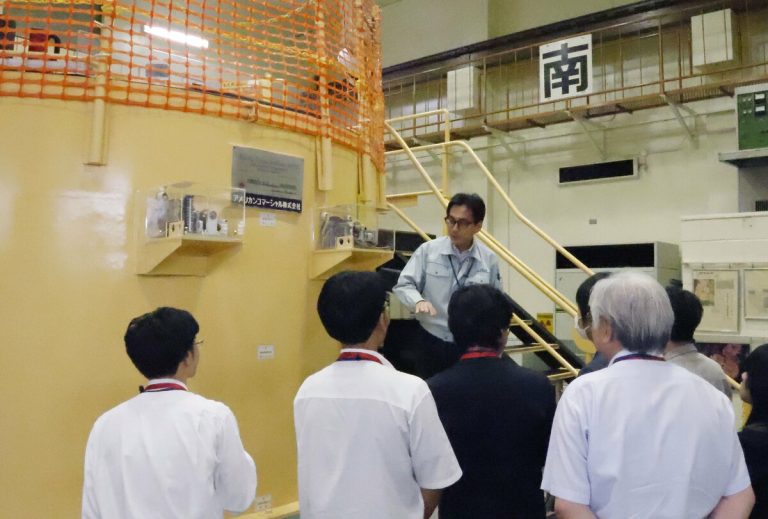 DOSSIER : Le dernier réacteur universitaire actif du Japon se bat pour rester ouvert 4 DOSSIER : Le dernier réacteur universitaire actif du Japon se bat pour rester ouvert