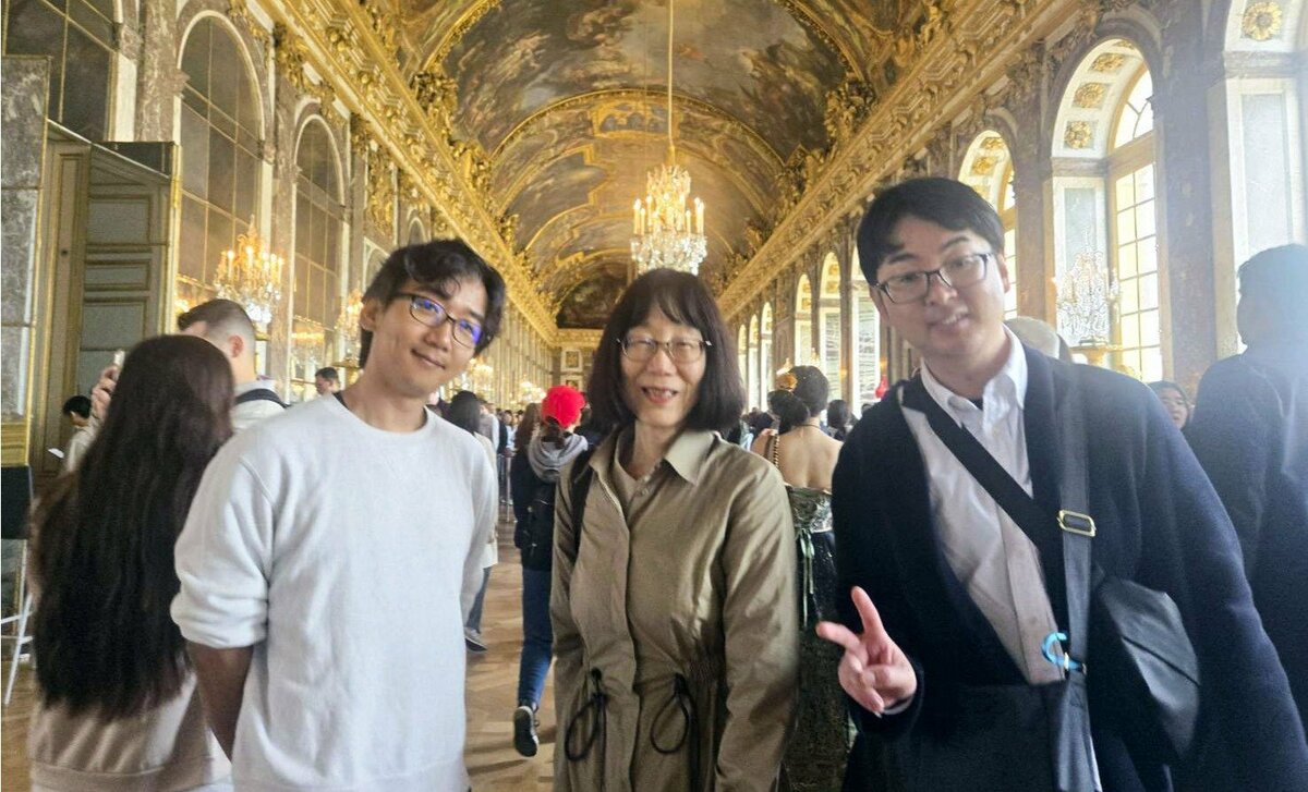 D'anciens étudiants expriment leur soutien au chef de la CPI, frappé par les sanctions américaines, Akane
