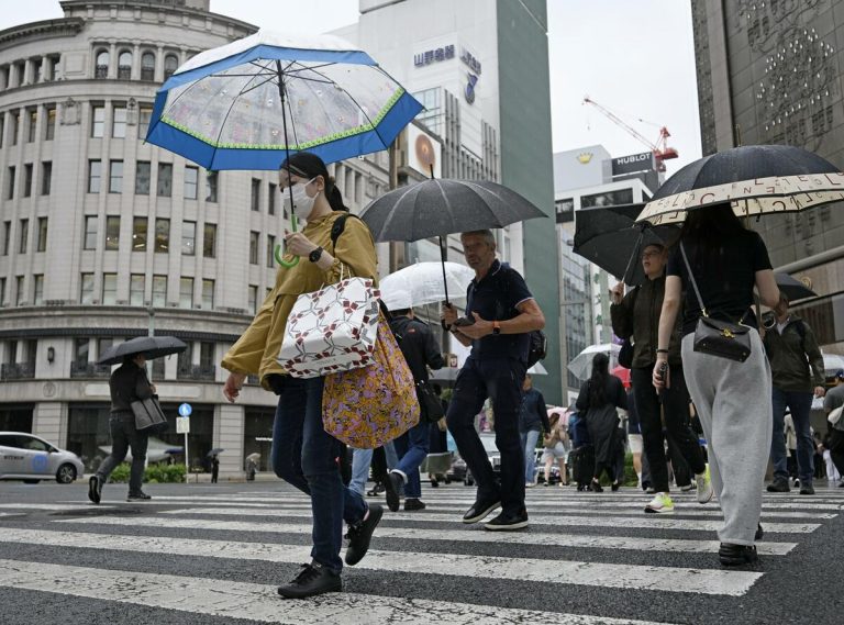 Le centre de Tokyo enregistre 34 jours de pluie consécutifs, le plus long jamais enregistré 1 Le centre de Tokyo enregistre 34 jours de pluie consécutifs, le plus long jamais enregistré