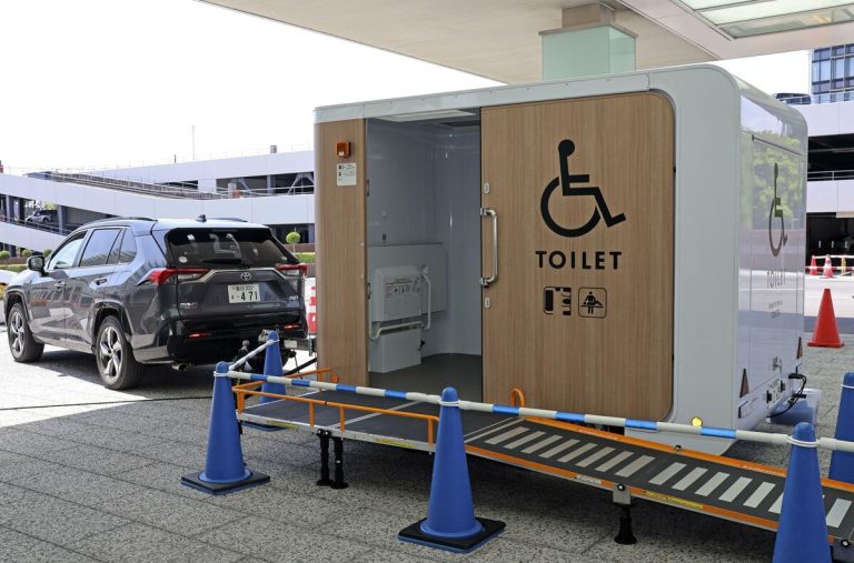 Toyota proposera des toilettes mobiles aux utilisateurs de fauteuils roulants aux Jeux paralympiques asiatiques 1 Toyota proposera des toilettes mobiles aux utilisateurs de fauteuils roulants aux Jeux paralympiques asiatiques