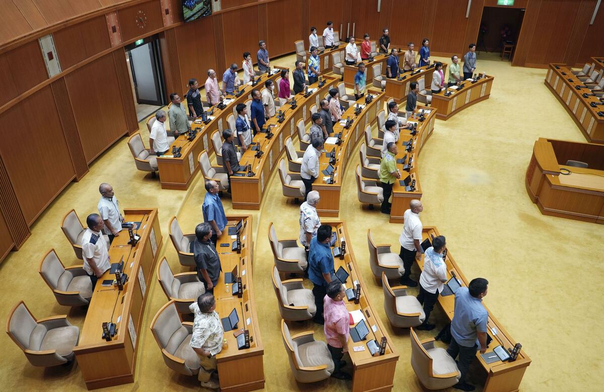 Une résolution de l'assemblée d'Okinawa demande une action des forces américaines après une affaire de meurtre